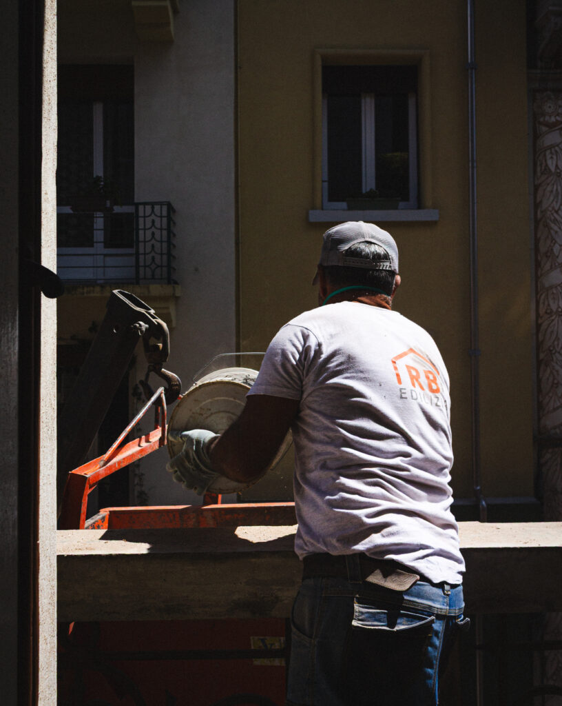 Cantiere ristrutturazione edile a Biella — RB Edilizia